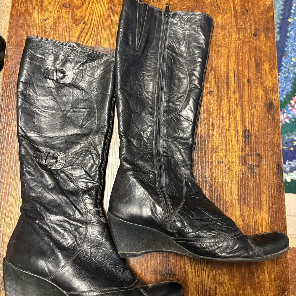 Women’s Black Mid-Calf Wedge Boots with Side Zipper